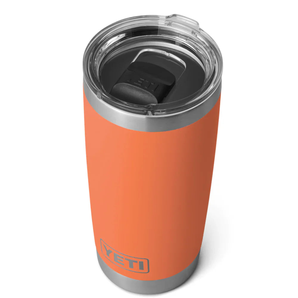 Termo YETI Rambler 20oz Tumbler Color HIGH DESERTCLAY