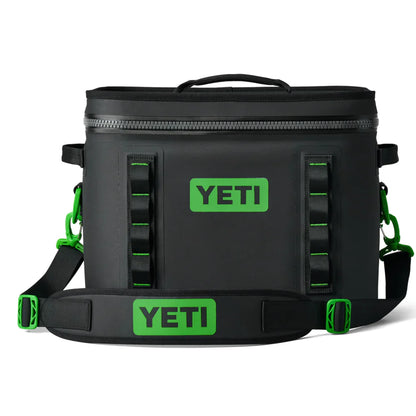 YETI  - Cooler Hielera Flexible Hopper Flip 18 Black/canopy Green